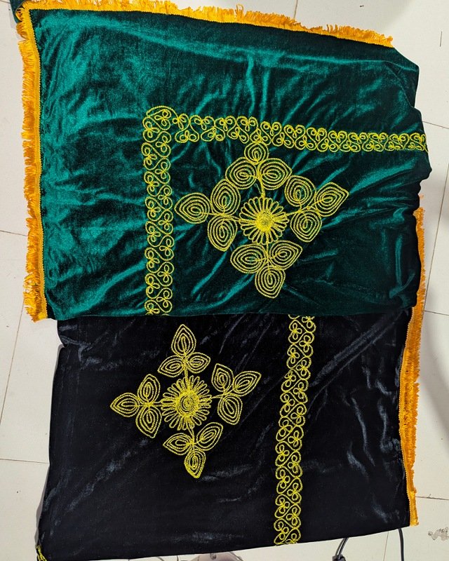 ফুলের এমব্রয়ডারি করা খাটিয়ার গিলাফ - Image 3